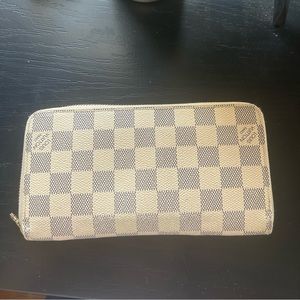 Louis Vuitton Wallet